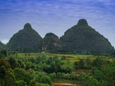 Double Breasts Mountains