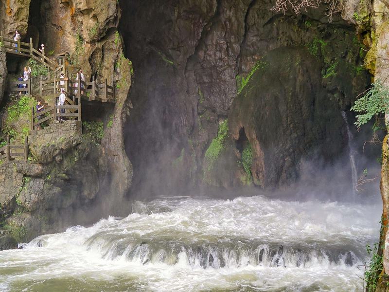 Dragon Palace Cave Scenic Area